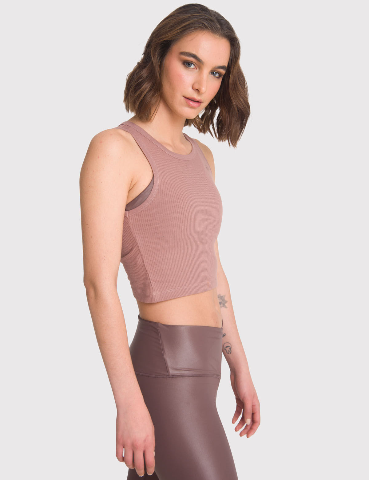 Polera Mujer Crop Tank Livia Café Claro Bsoul
