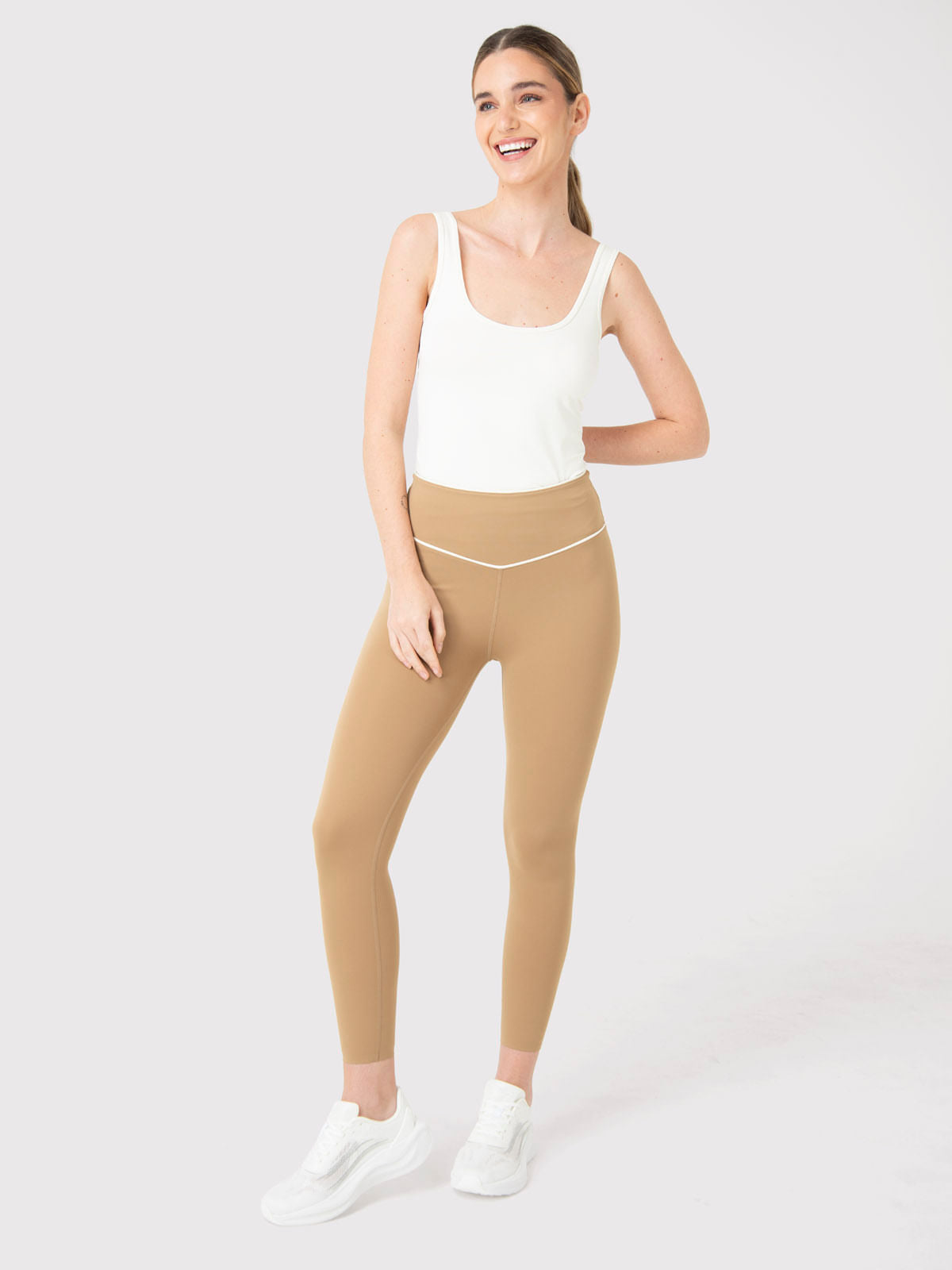 Polera Mujer Tank Seamless Crudo Bsoul