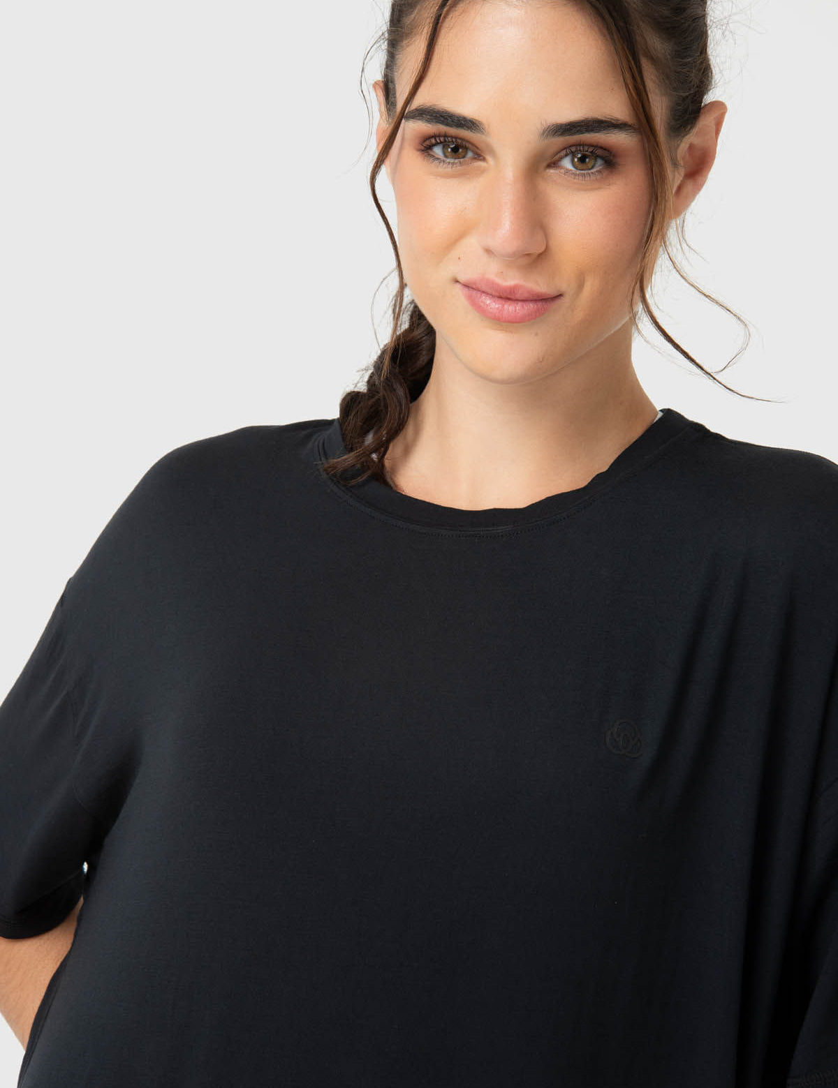 Polera Anto Aloe Negra Bsoul