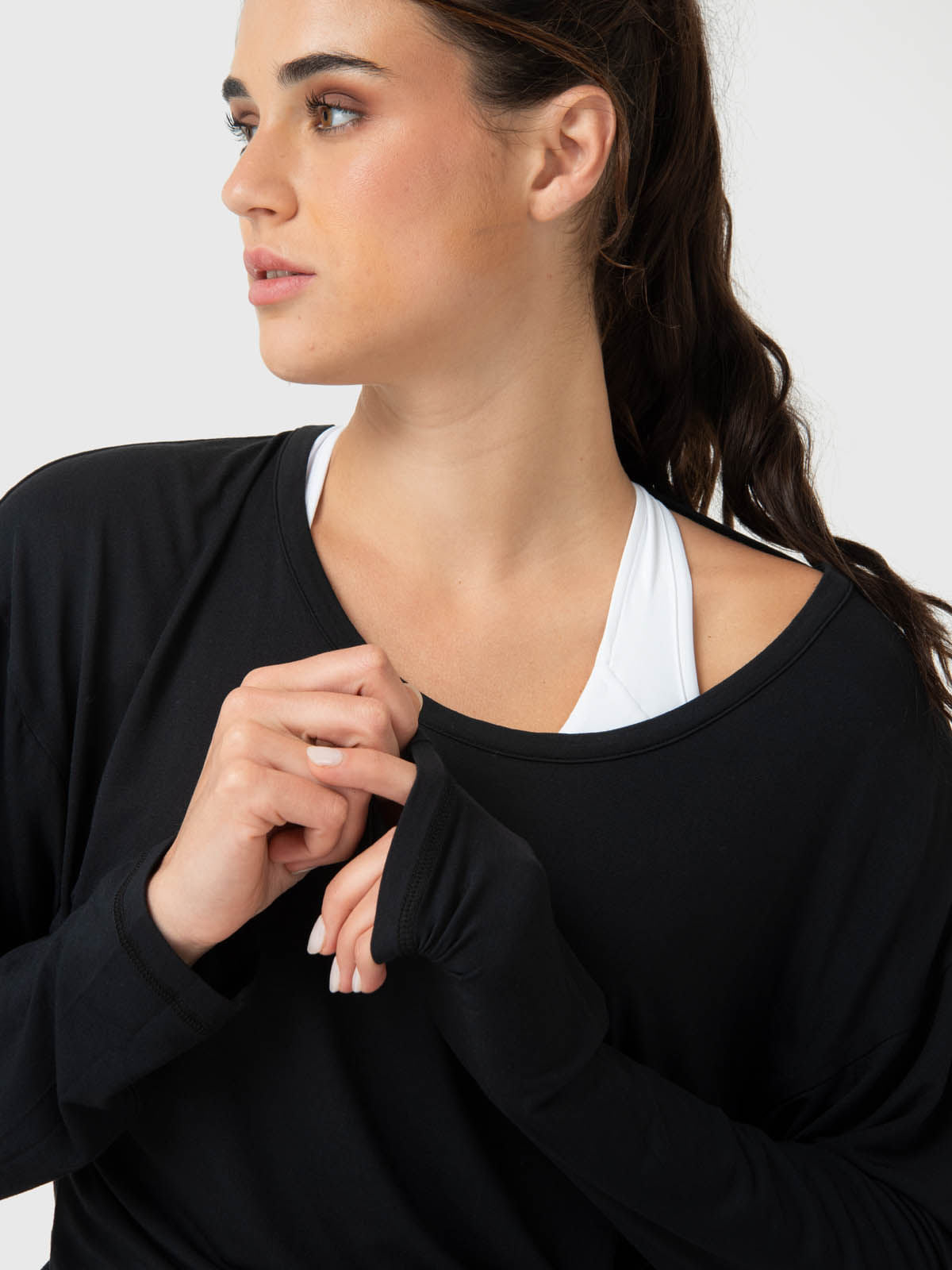 Polera Mujer Twist-Back Negra Bsoul