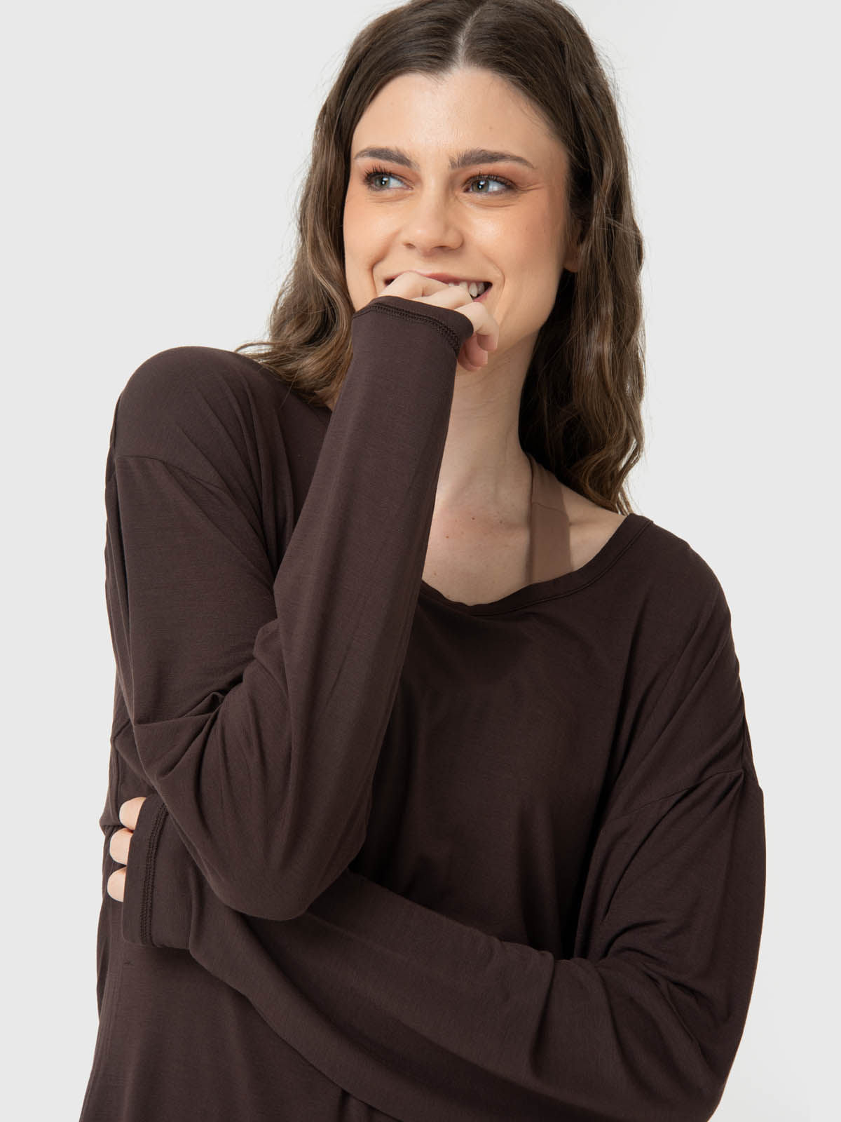 Polera Mujer Twist-Back Café Bsoul