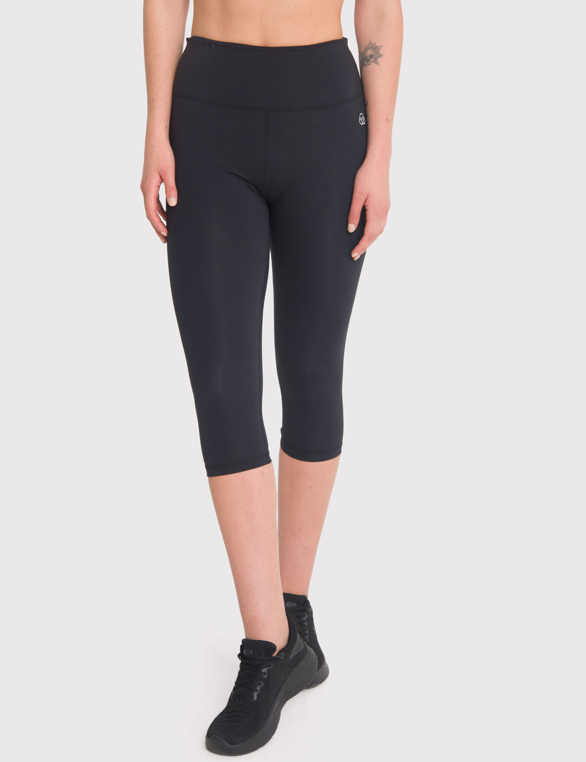 Calza Mujer Capri Nora Negra Bsoul