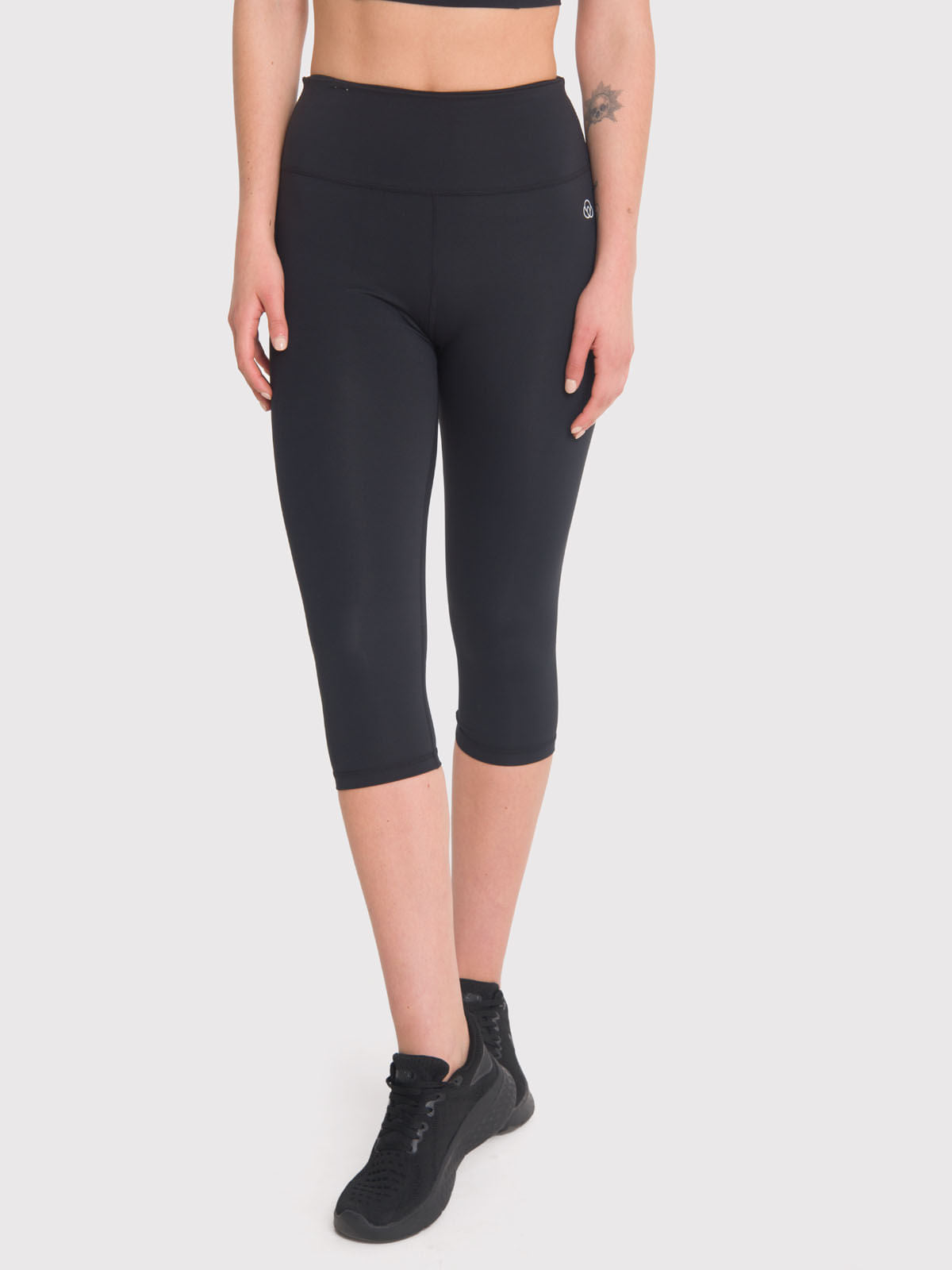 Calza Mujer Capri Nora Negra Bsoul