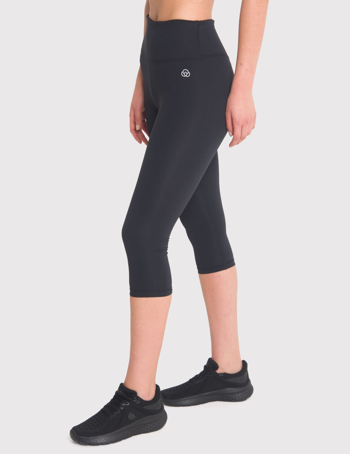 Calza Mujer Capri Nora Negra Bsoul