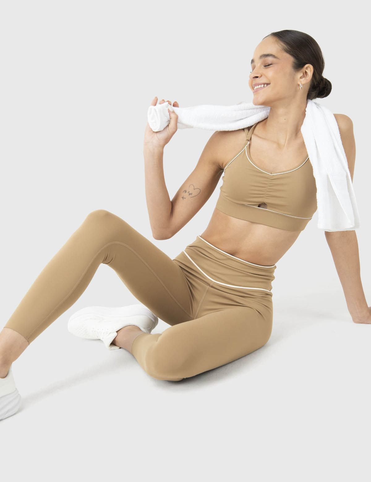 Peto Mujer Piping Café Claro Bsoul