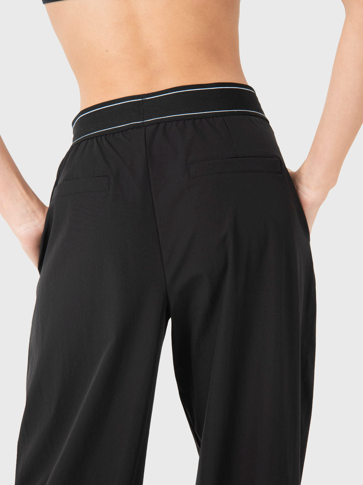 Pantalón Domi Negro Bsoul