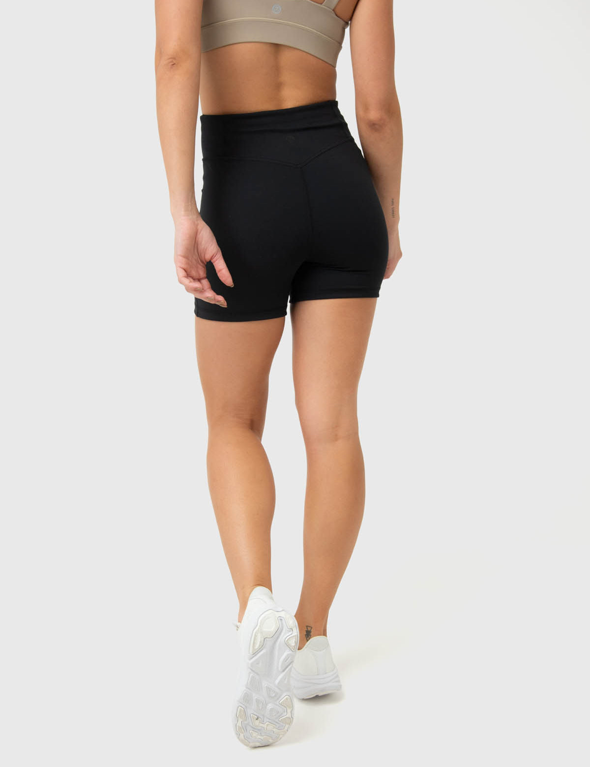 Short Mujer Maite Negro Bsoul
