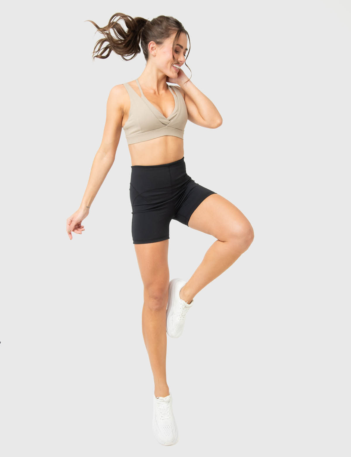 Short Mujer Maite Negro Bsoul