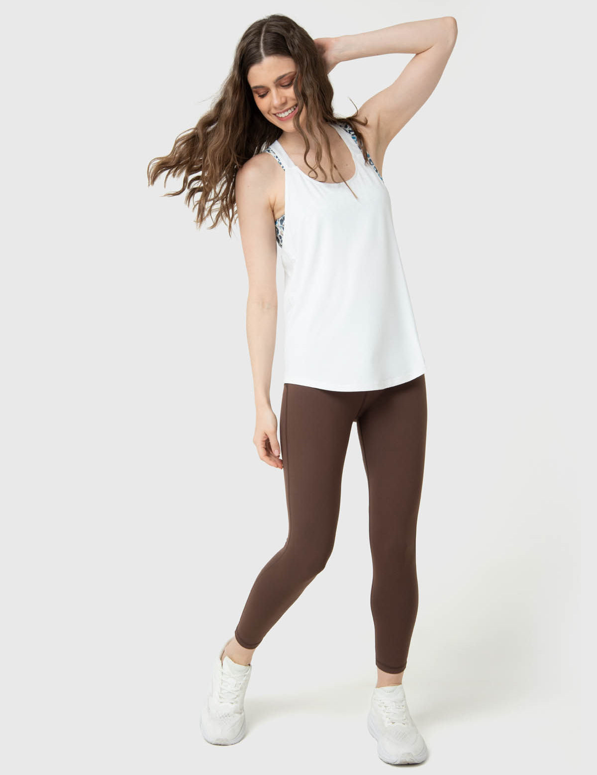 Polera Mujer Training Tank Aloe Blanca Bsoul