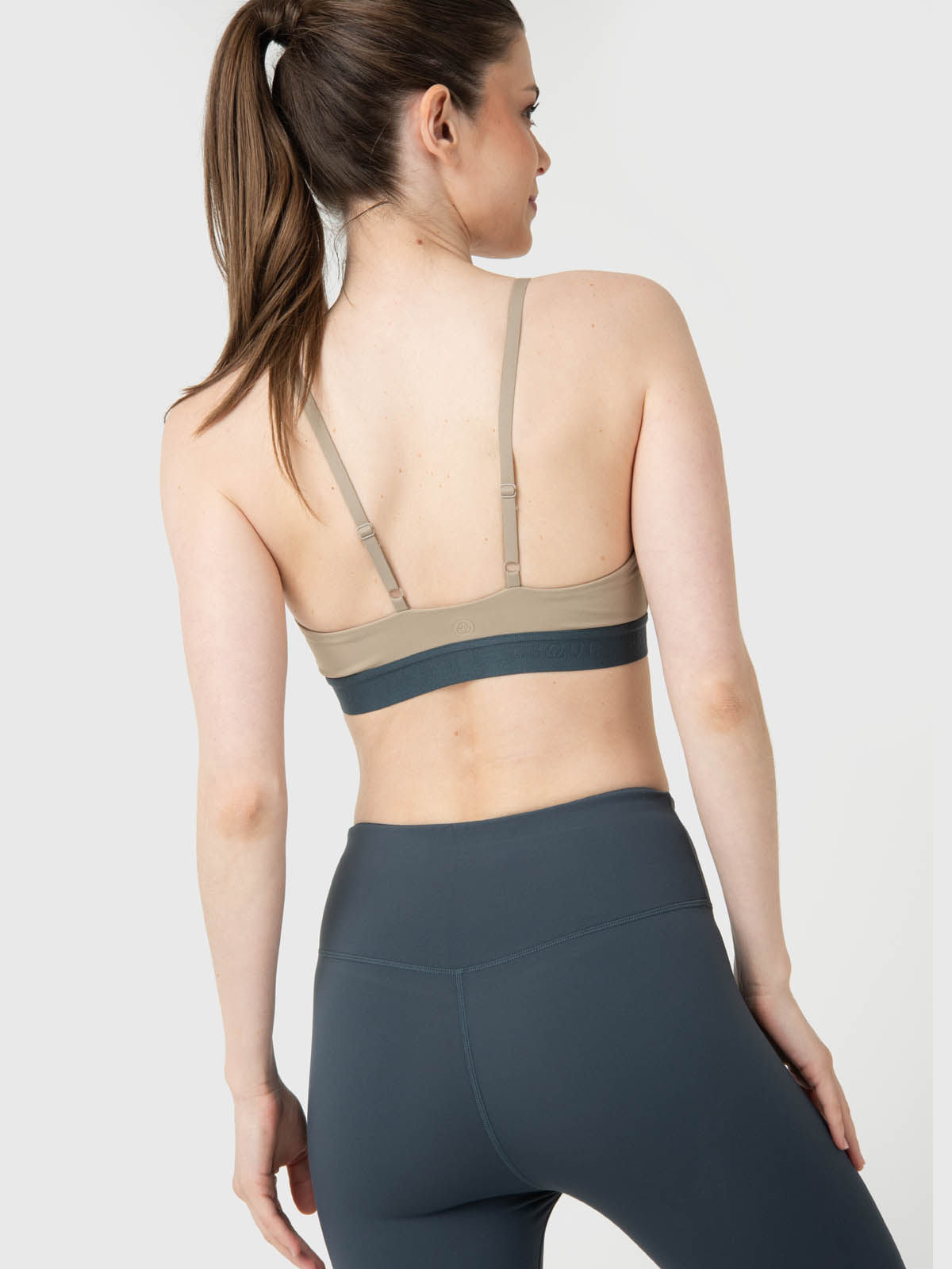 Peto Mujer Isabel Aloe Beige Bsoul