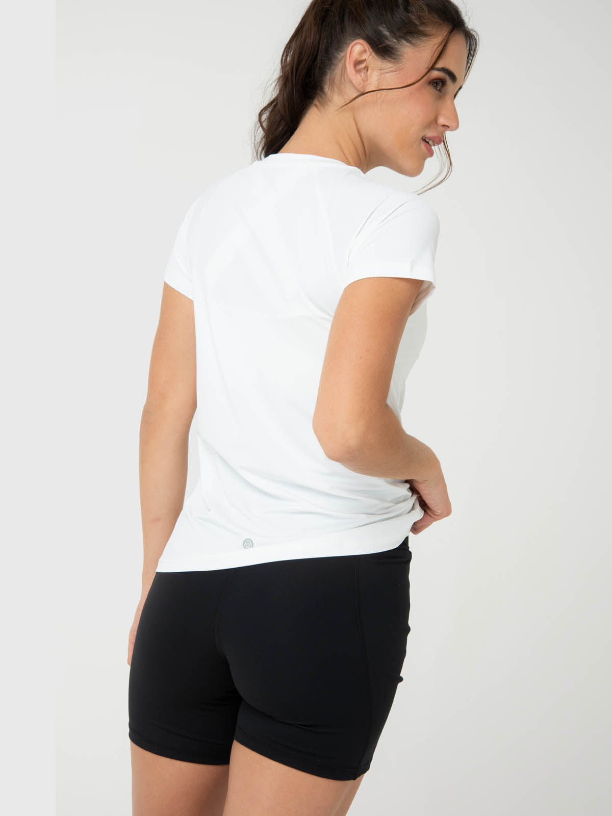 Polera Mujer Round Neck Aloe Blanca Bsoul