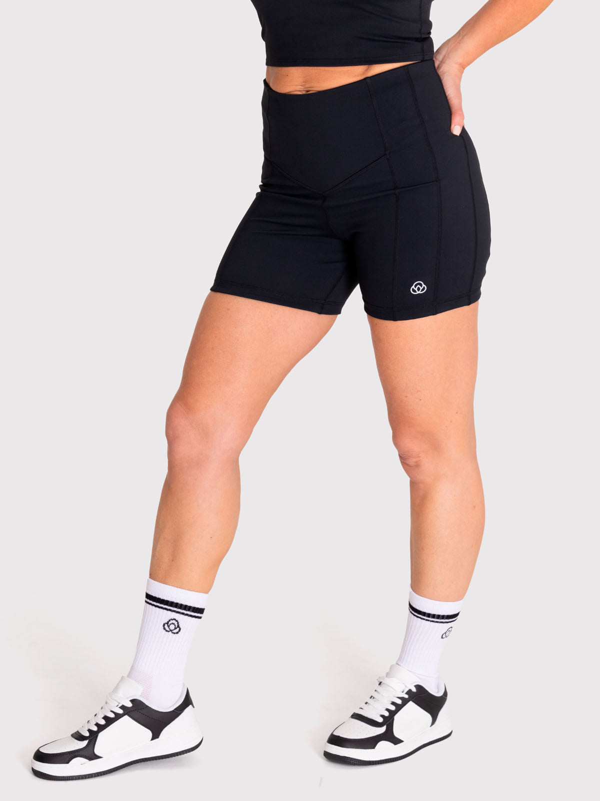 Calza Corta Mujer Kaira Negra Bsoul