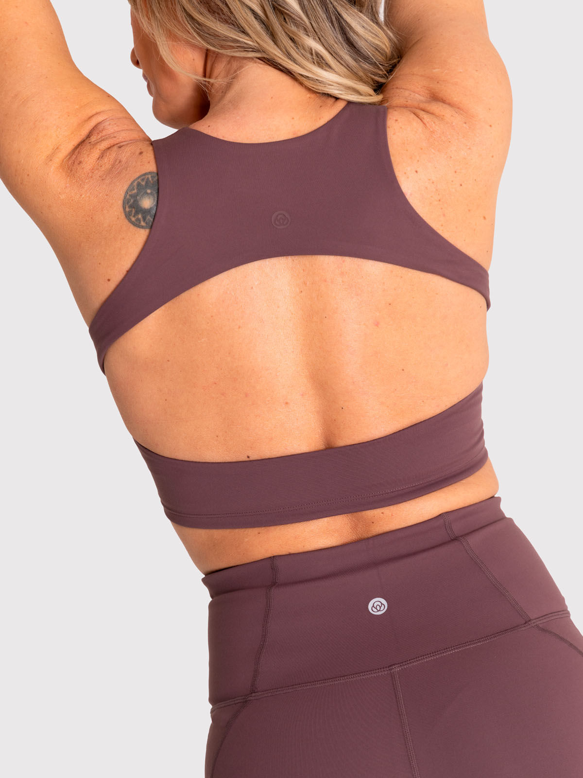 Peto Mujer Crop Aura Café Bsoul