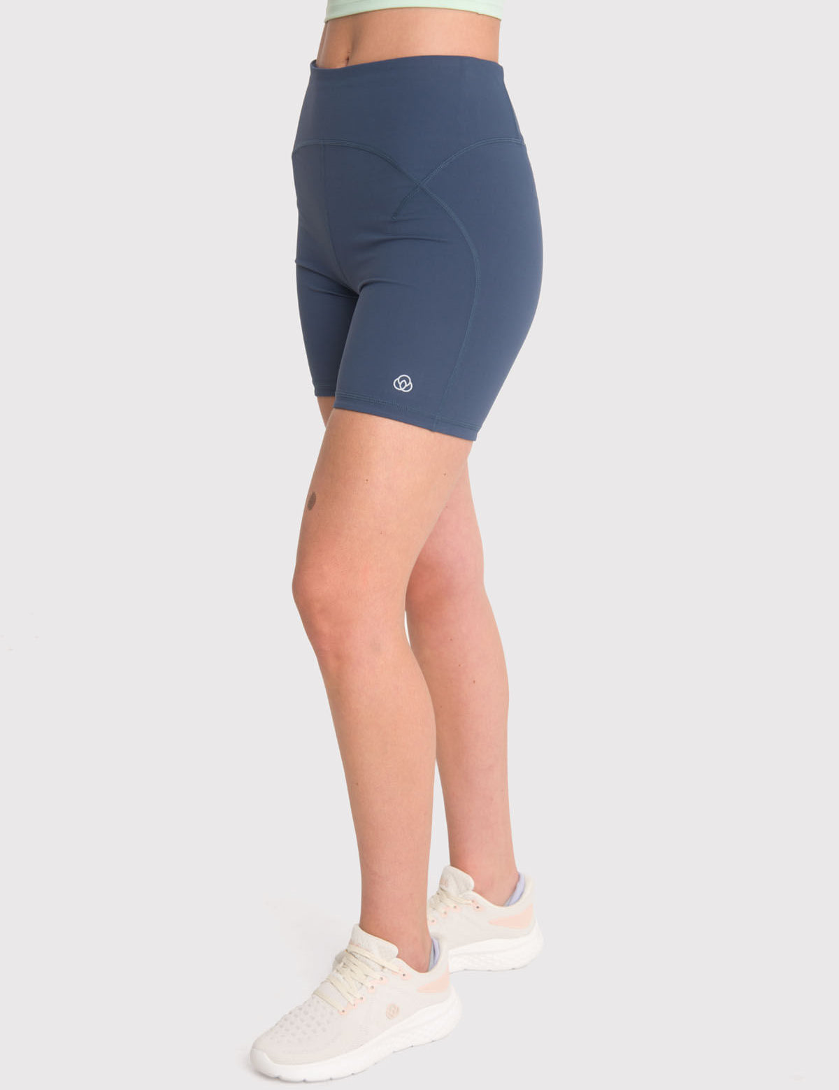 Short Mujer Nora Azul Marino Bsoul